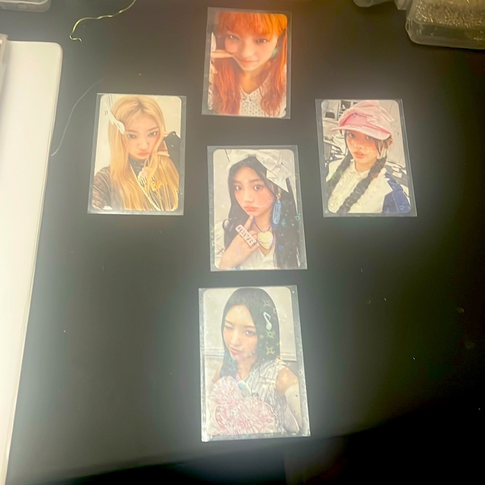 Illit not cute anymore K-pop photocards full set